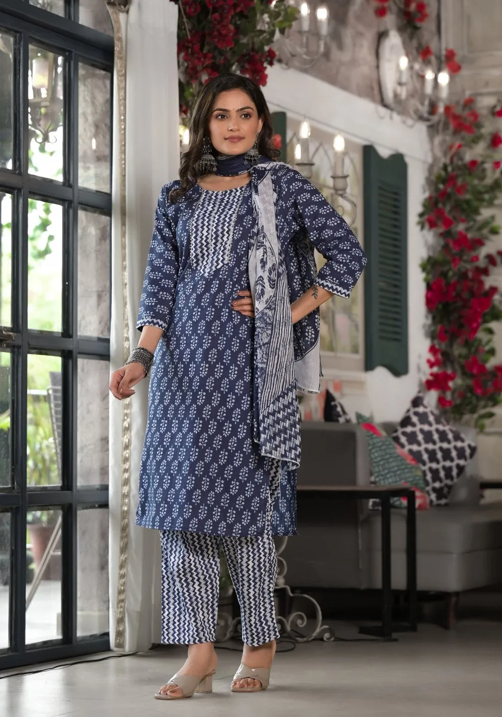 Blue Ethnic Motif Printed Cotton Kurta, Pant And Dupatta Set With Lace