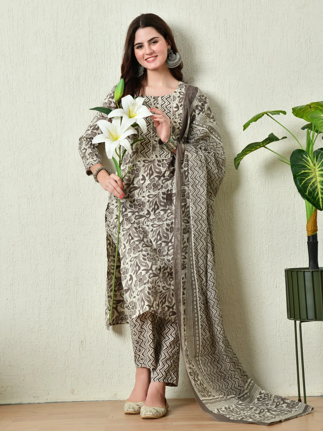 Grey Printed Kurta Pant With Dupatta Set