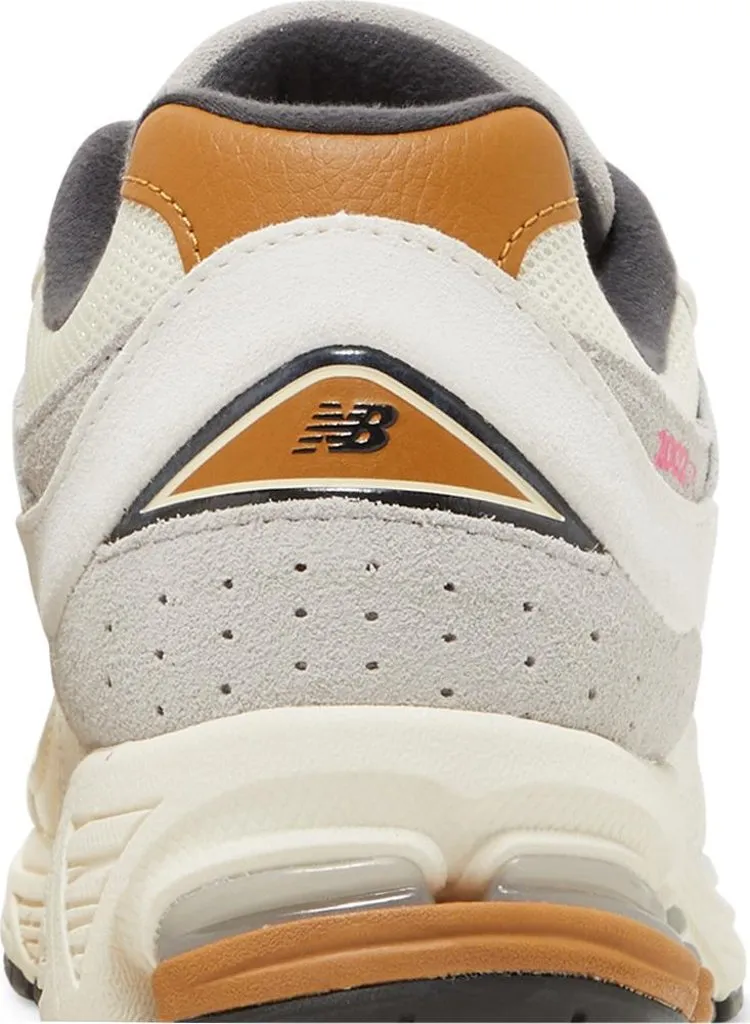 New Balance 2002R 'Warm Alpaca' sneakers, white