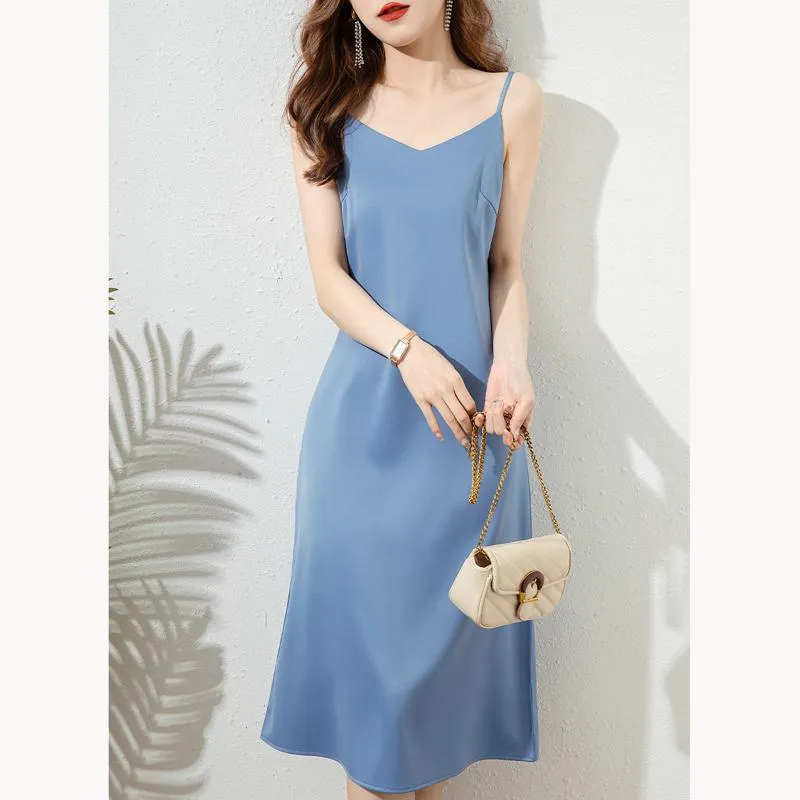 Slimming V-Neck Simplicity Chic Slim-Fit Dress