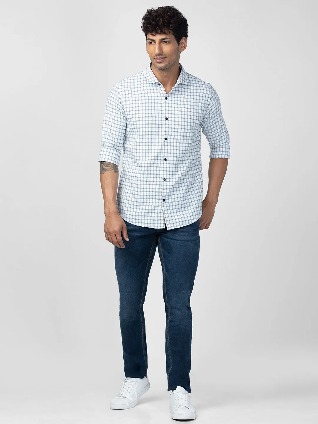 Spykar Men White Cotton Regular Slim Fit Checkered Shirt