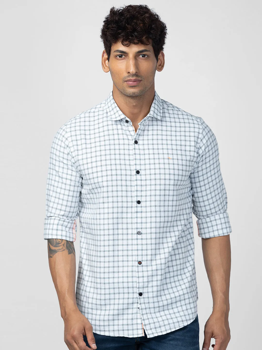 Spykar Men White Cotton Regular Slim Fit Checkered Shirt