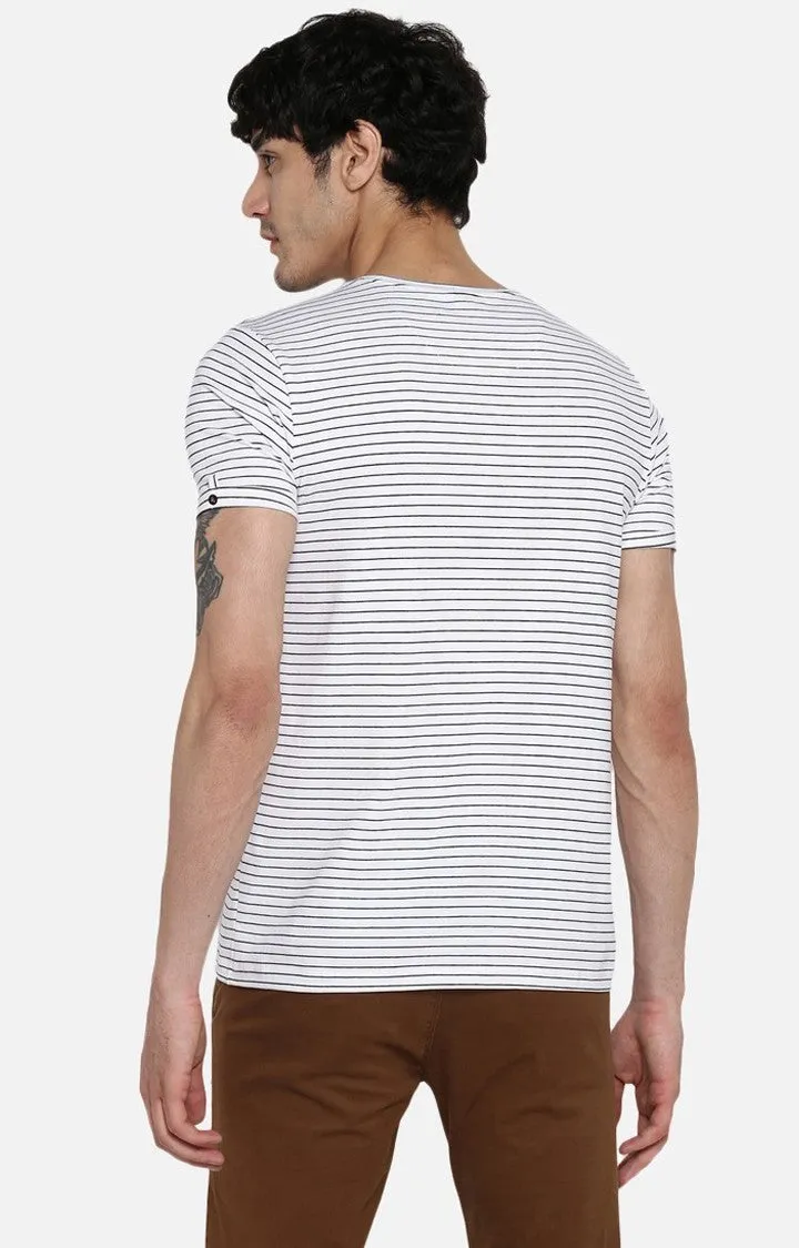 Spykar White and Black Striped Slim Fit Men T-Shirts